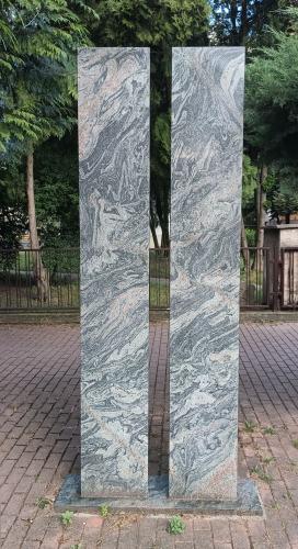 Náhľad pre Dve žulové stély - Bratislava